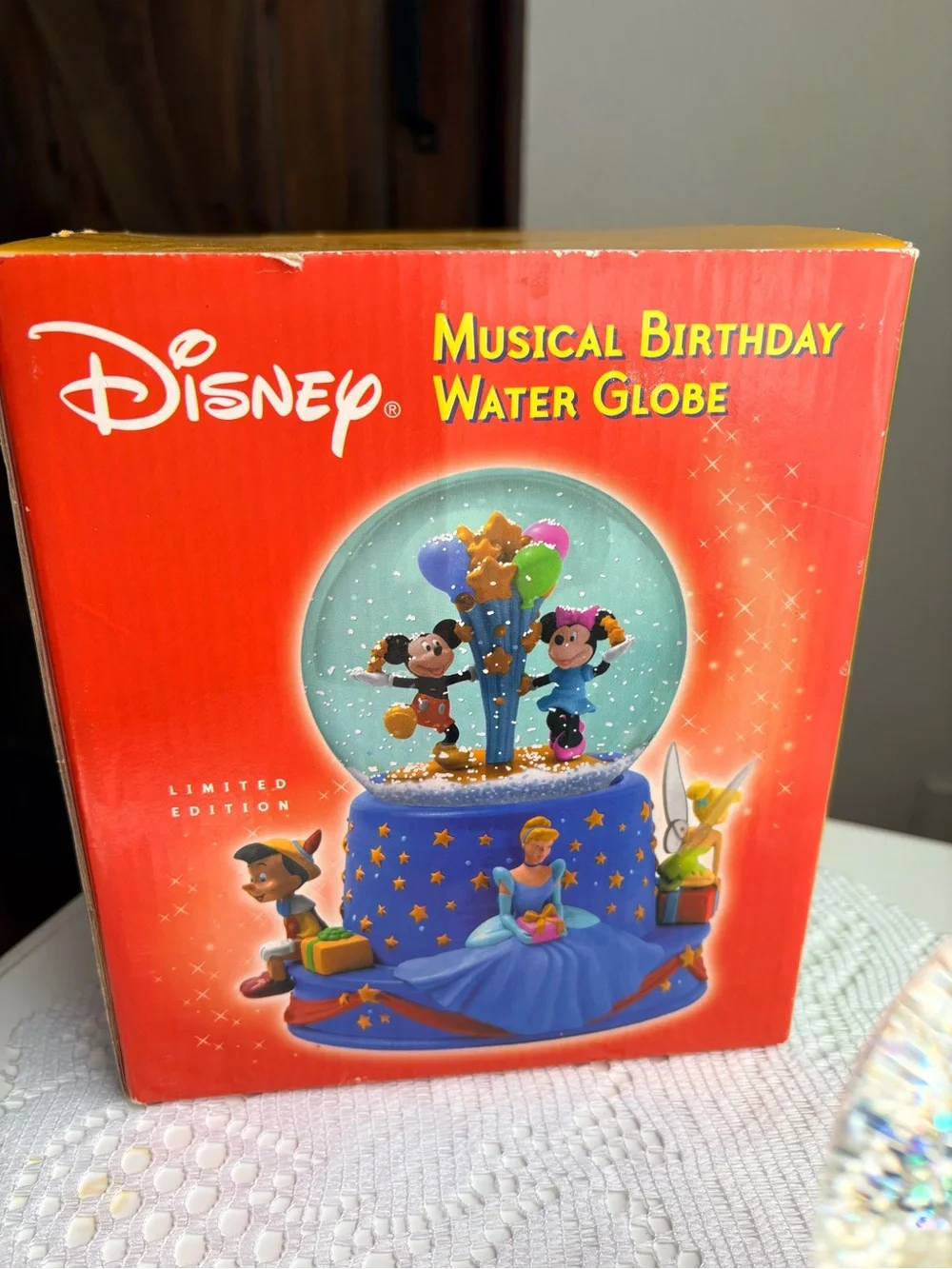 Vintage Disney Hallmark 2001 Walt’s 100th Birthday Musical Water Globe 👑